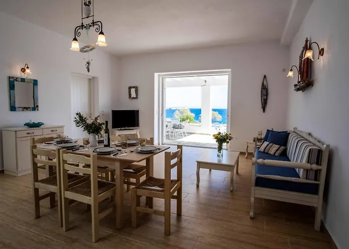 Golden View With Private Swimming Pool クリシ・アクティ