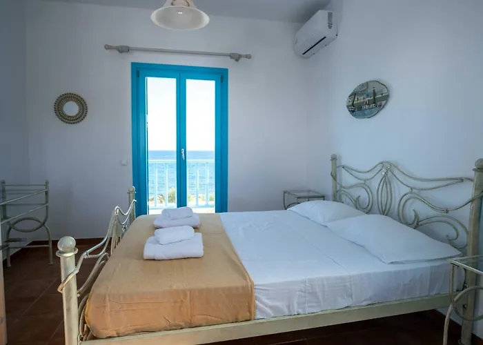 ヴィラ Golden View With Private Swimming Pool クリシ・アクティ