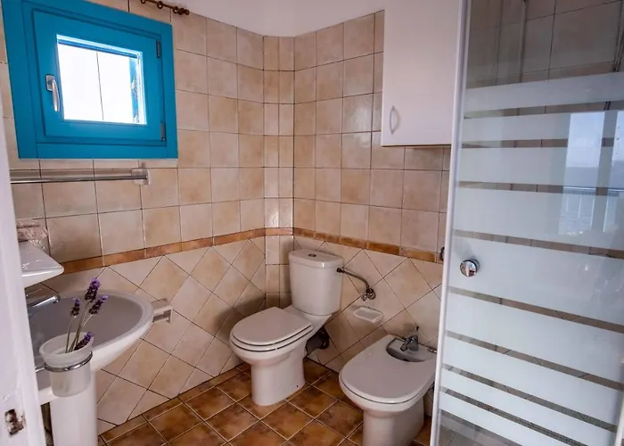 Golden View With Private Swimming Pool クリシ・アクティ